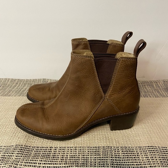 REDWING / Brown Leather Chelsea Ankle Boots Size 7.5 - Picture 1 of 14